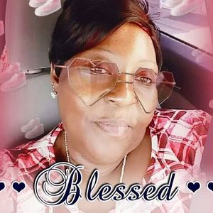 Meet your Posher, Eva